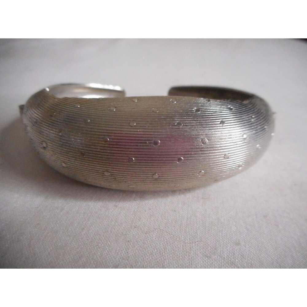 Vintage Estate silver tone cuff bracelet  double hinged sides